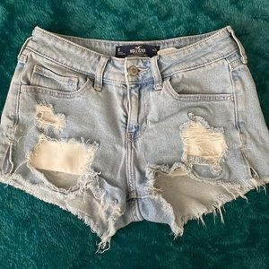Hollister size 0 low rise jean shorts